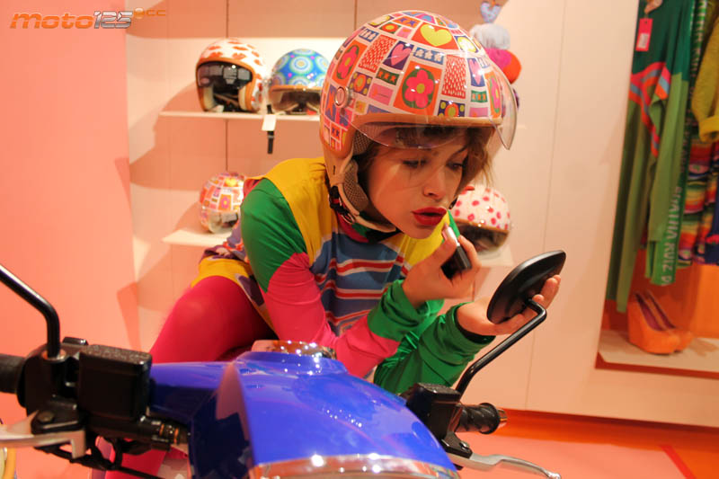 Nueva gama de cascos LEM Agatha Ruiz de la Prada - Moto125 Nueva gama de cascos LEM Agatha Ruiz de la Prada - Moto125