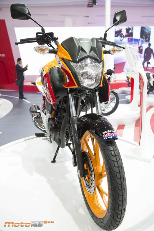 Novedades 2015 - CimaMotor - Honda Fortune Wing 125 (CB125F Repsol ...