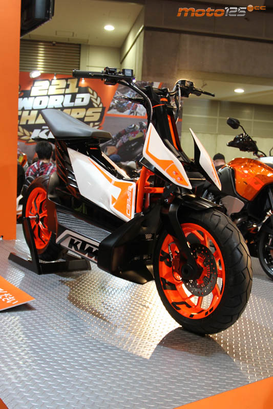 KTM scooter