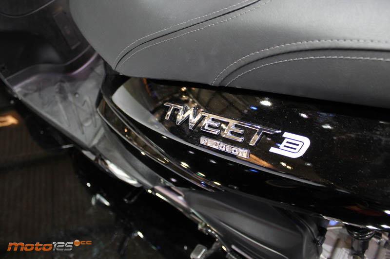 Peugeot Tweet Double Black 125