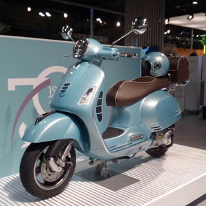 Vespa GTS