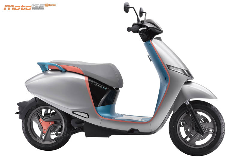 EICMA19 - Kymco i-One DX