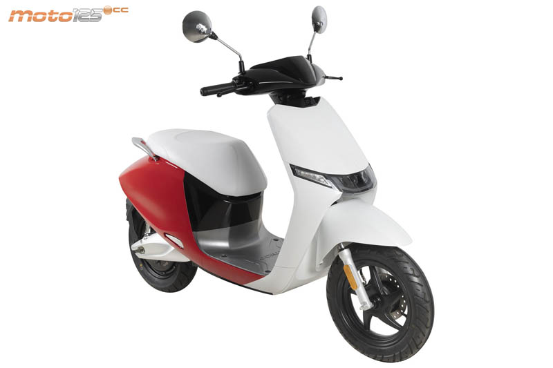 EICMA19 - Kymco i-One-X