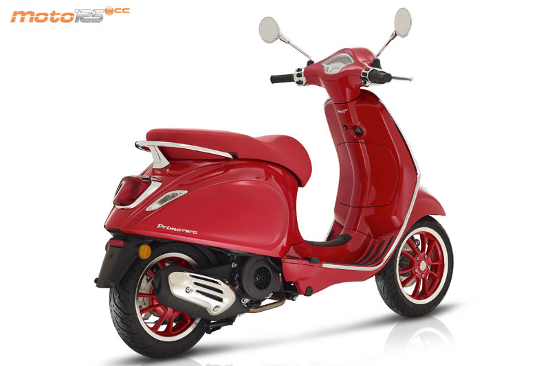 EICMA19 - Vespa Primavera RED 125