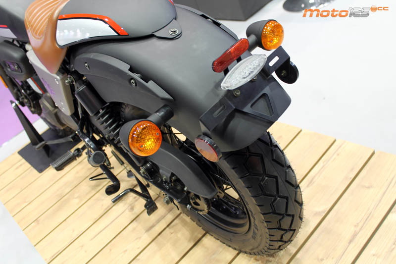 Vive la Moto 2018 - UM Renegade Ace 125