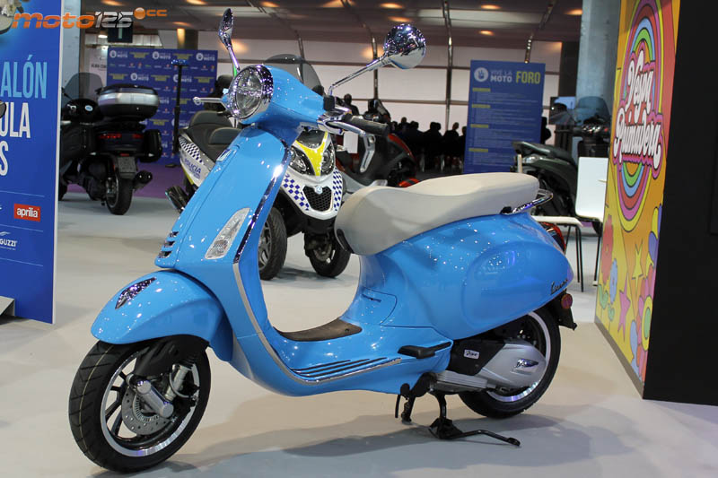 Vive la Moto 2018 - Vespa Primavera 125 50 Anniversary