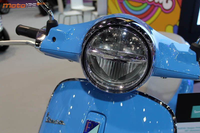 Vive la Moto 2018 - Vespa Primavera 125 50 Anniversary