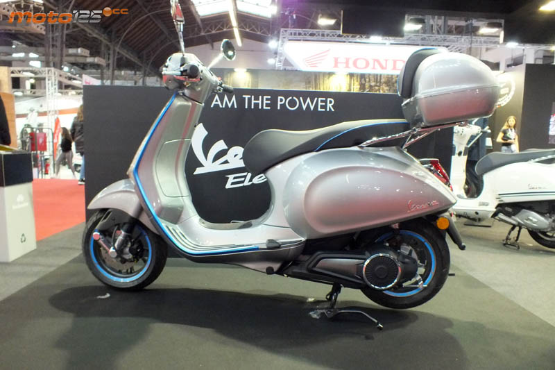 Vive La Moto 2019 Barcelona - Vespa Elettrica