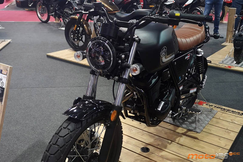 Vive La Moto 2019 Barcelona - UM ScramblerXNaked 125