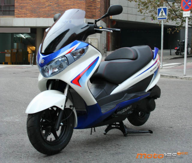 Suzuki Burgman R 125