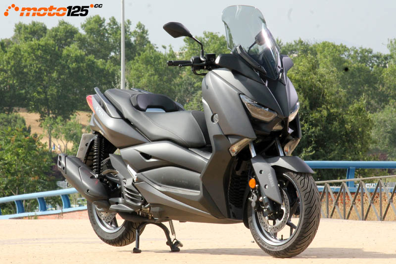 Yamaha X-Max 125 2021