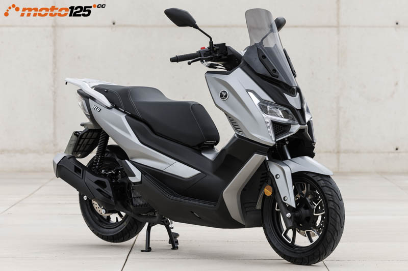 Voge SR1 125