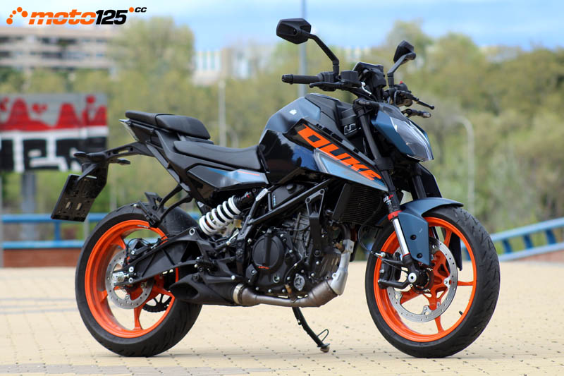 KTM Duke 125 2024