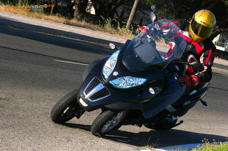 Piaggio MP3 500