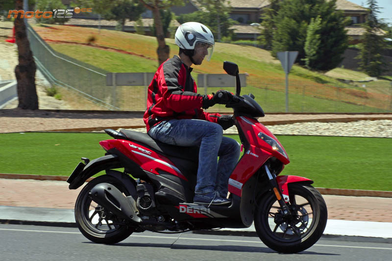 Derbi Variant Sport 125 - Recuerdos de futuro - Moto125