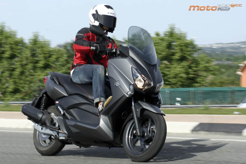 Yamaha X-Max '14