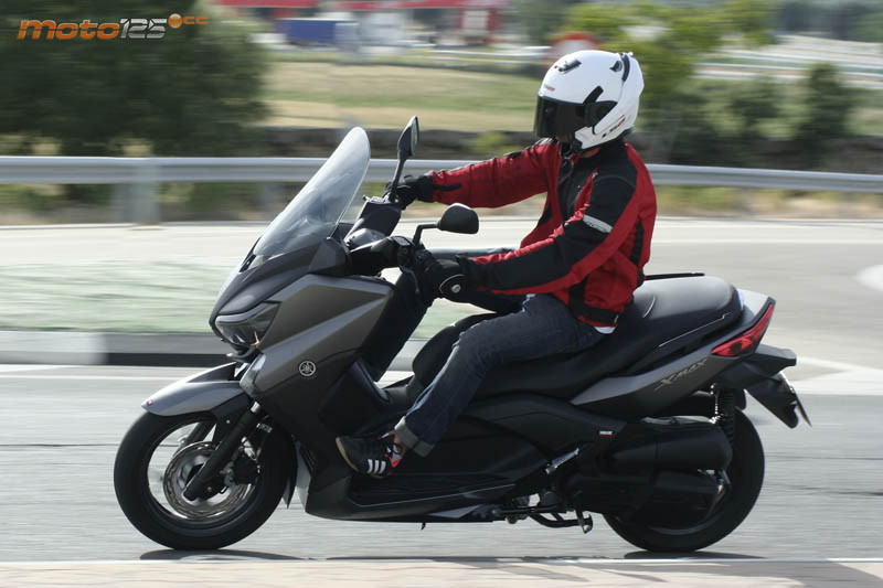 Yamaha X-Max '14