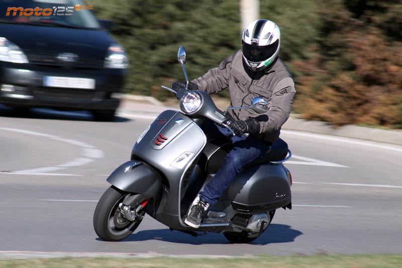 Vespa GTS Super Sport 125 ie