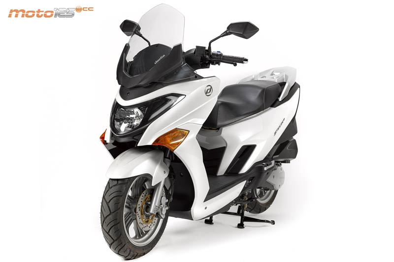 Daelim Steezer 125