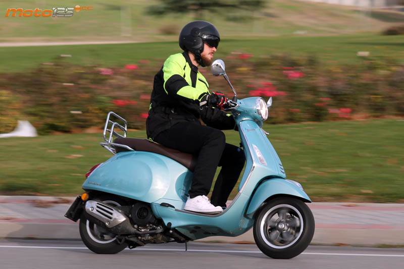 Vespa Primavera Settantesimo 125