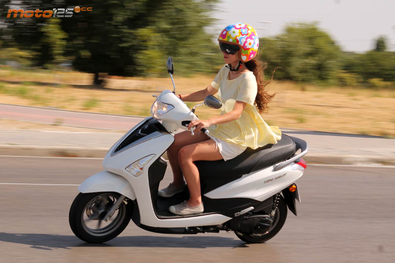 Yamaha D'elight 125
