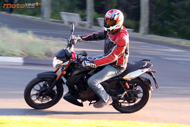 UM Xtreet R 125