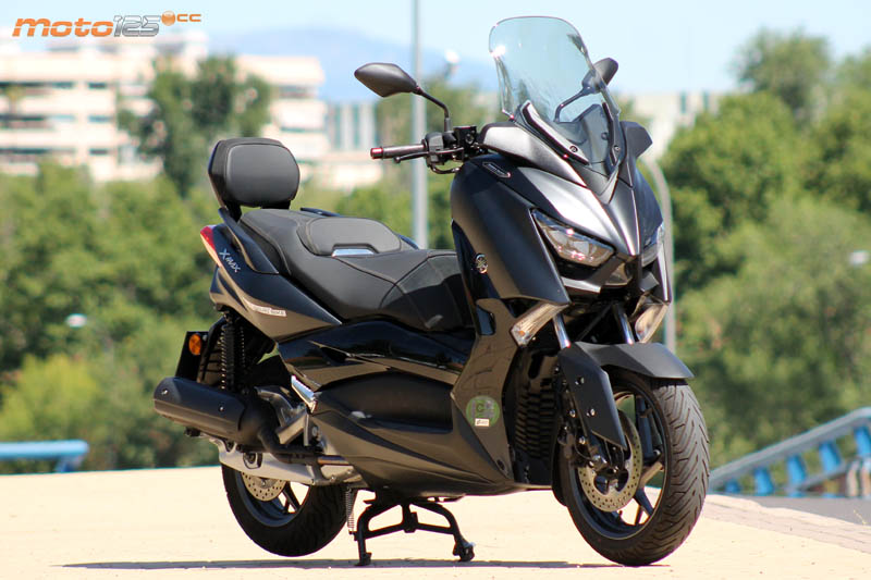 Yamaha X-Max 125 Iron Max