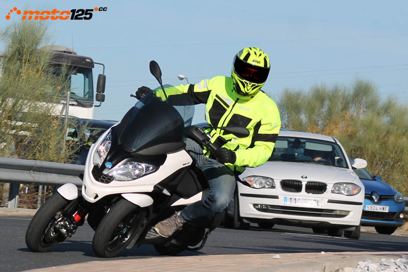 Piaggio MP3 300 HPE