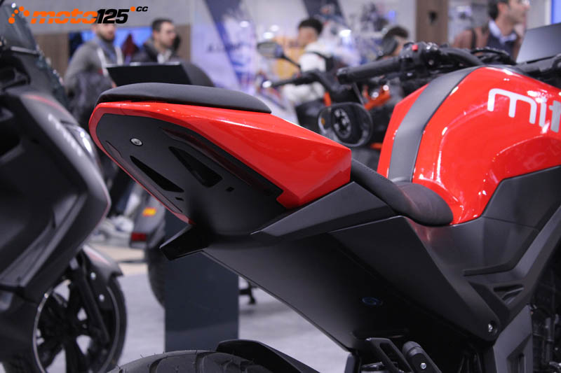 Mitt Naked R 125