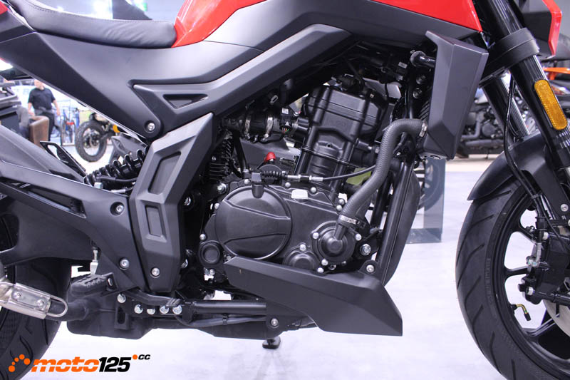 Mitt Naked R 125